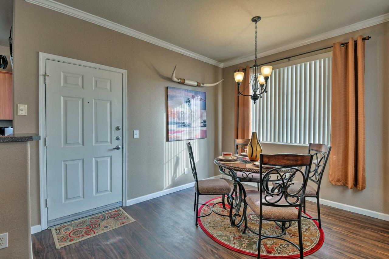 Gated Gilbert Condo Patio And Resort Amenities Mesa Esterno foto