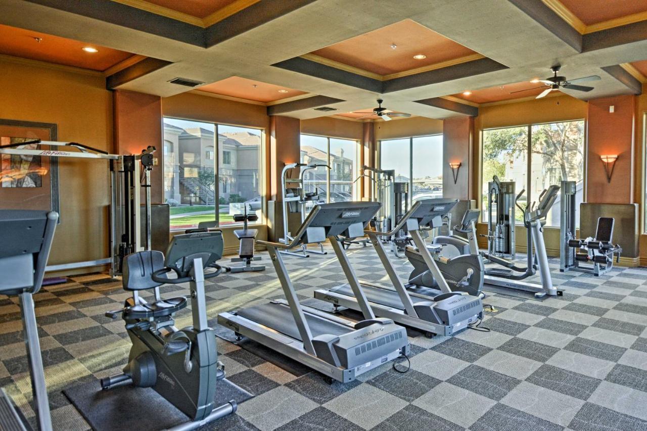 Gated Gilbert Condo Patio And Resort Amenities Mesa Esterno foto