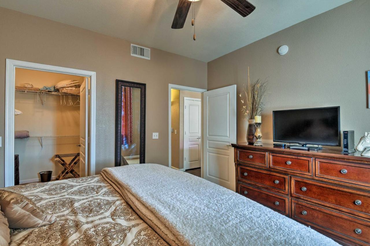 Gated Gilbert Condo Patio And Resort Amenities Mesa Esterno foto